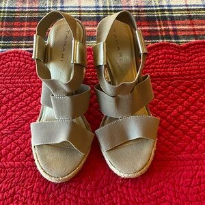 Tahari Women's Beige Espadrille Sandals